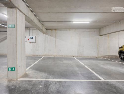                                         Kelder garage te koop in Rotselaar, € 25.000

