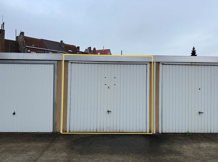 Garage à vendre
                    à 8400 Oostende