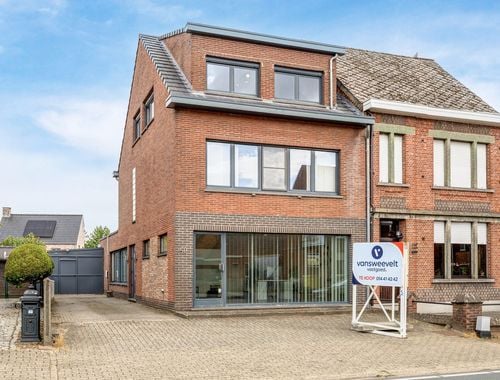                                         Woning te koop in Lille, € 409.000
