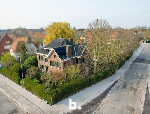                                         Maison à vendre à Oostrozebeke, € 660.000
