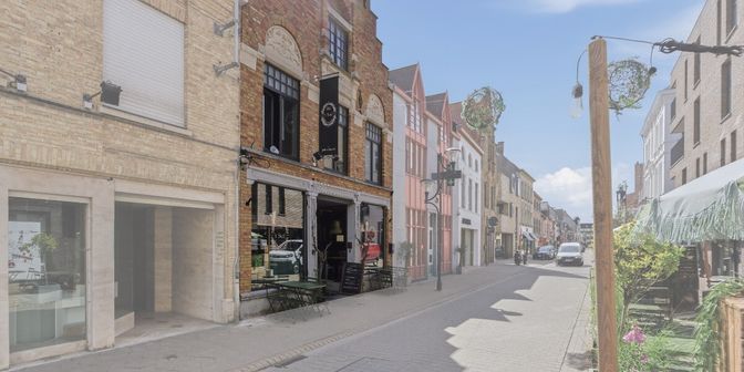 Bien professionnel à vendre à Zuidstraat 14, 8630 Veurne