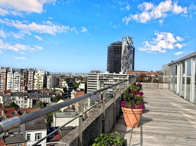 Appartement te koop in RUE EMILE CLAUS 61,
                    1180 Ukkel