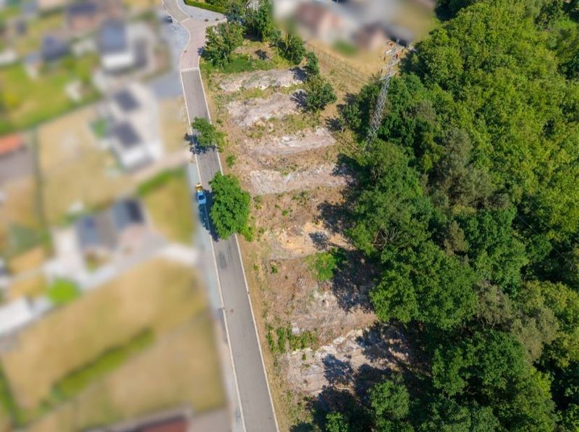 Terrain à vendre
                    à 3600 Genk