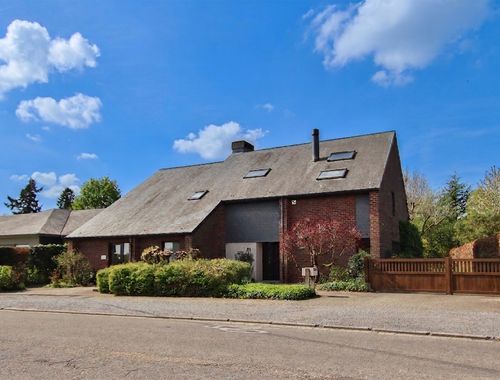                                         Maison à vendre à Hannut, € 695.000
