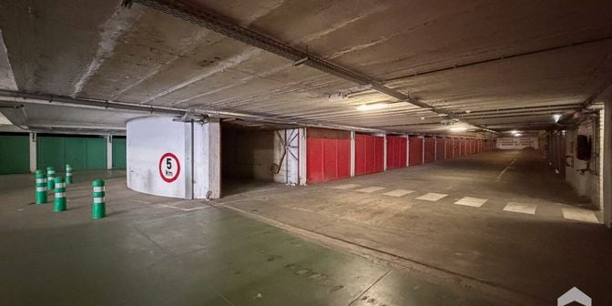 Garage te koop in Rue du Beau Site 26, 1000 Brussel