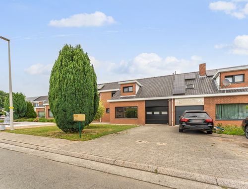                                         Woning te koop in Vinkt, € 389.000
