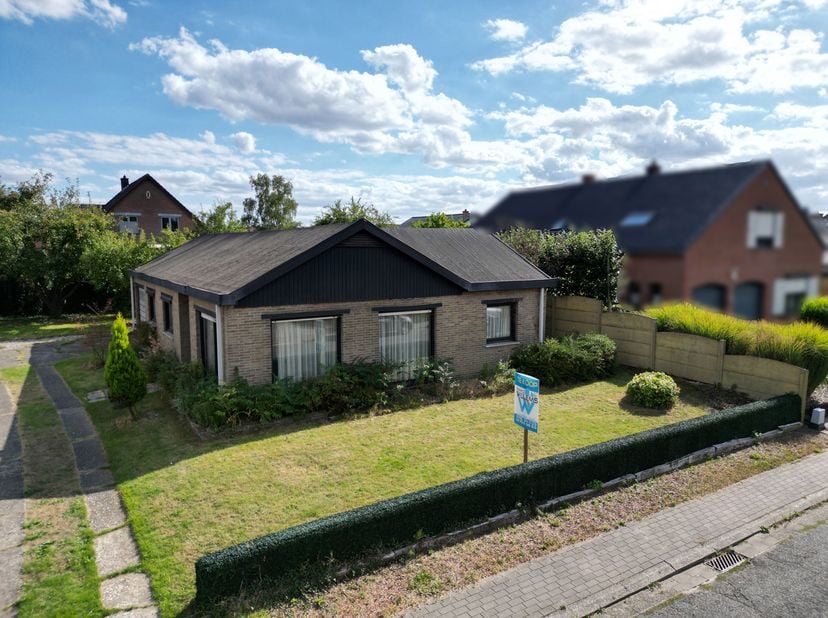 Grond te koop in Burgemeester Van Kelfstraat 8,
                    3078 Meerbeek