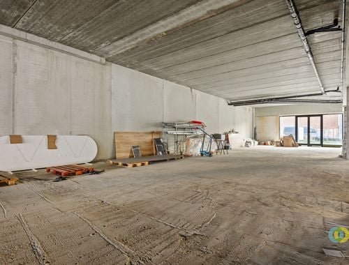                                         Bâtiment commercial à vendre à Vilvoorde, € 327.120
