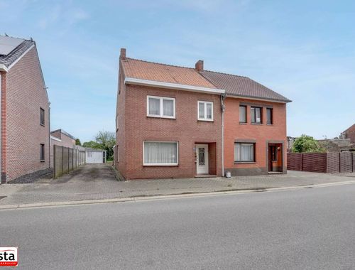                                         Maison à vendre à Lanaken, € 215.000
