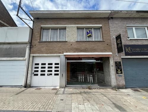                                         Gemengd gebruik te koop in Seraing, € 199.000
