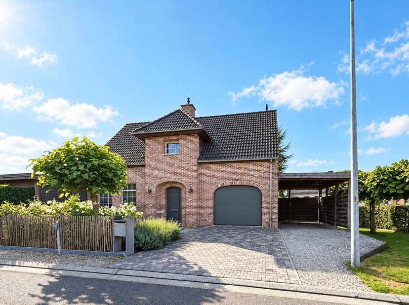 Huis te koop in Bronnenweelde 2,
                    9890 Gavere