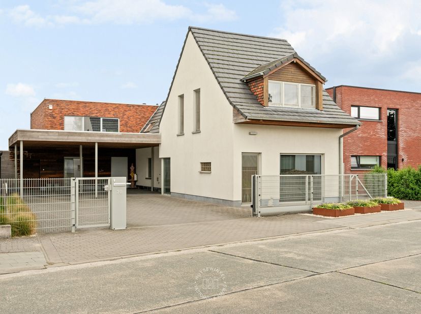 Huis te koop in Hospicestraat 70,
                    9180 Moerbeke