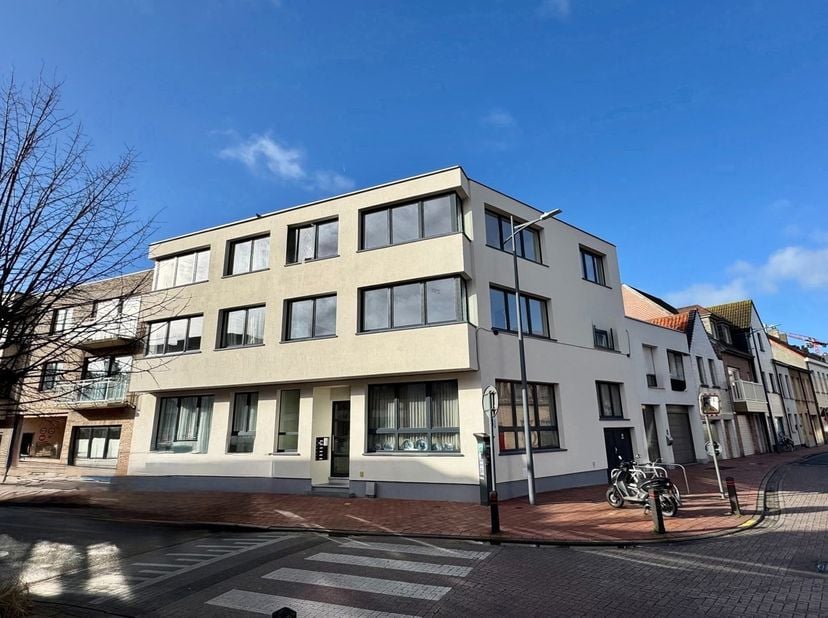 Appartement te koop in Nieuwstraat 2 bus 22,
                    8300 Knokke