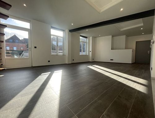                                         Appartement te huur in Tournai, € 850
