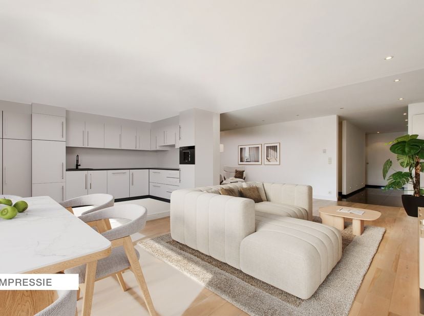Dit topklasse appartement is gelegen in kleinschalig complex op wandelafstand van de Grote Markt. Het appartement omvat een inkomhal, riante woonkamer