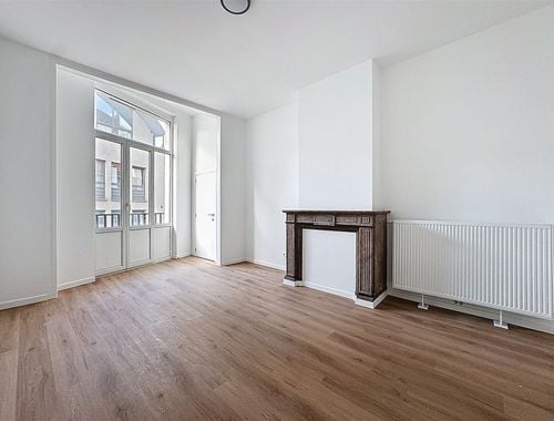                                         Appartement à louer à Bruxelles, € 1.200
