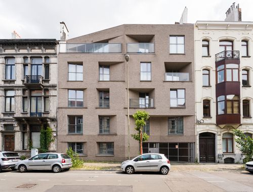                                         Appartement te koop in Schaarbeek, € 380.000
