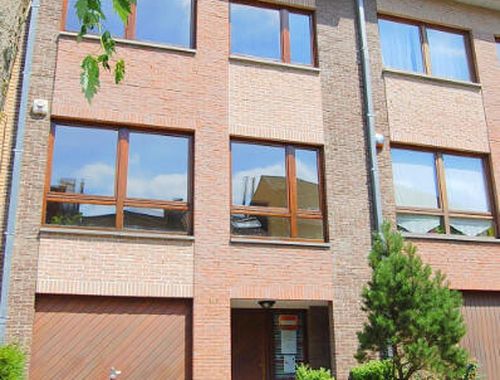                                         Woning te huur in Ukkel, € 3.300
