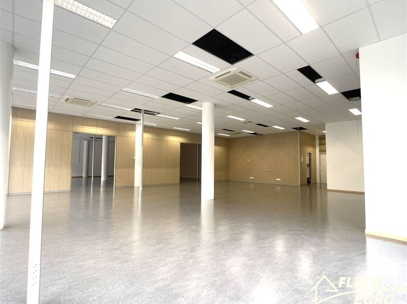 Bedrijfsvastgoed te huur
                    in 4800 Verviers