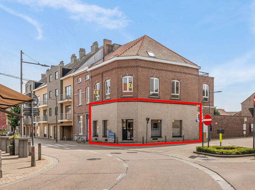 Bien professionnel à vendre
                    à 3320 Hoegaarden