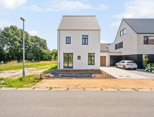                                         Woning te huur in Hoogstraten, € 1.900
