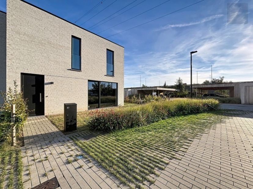 Huis te koop in Routehuisstraat 47,
                    8793 Sint-Eloois-Vijve