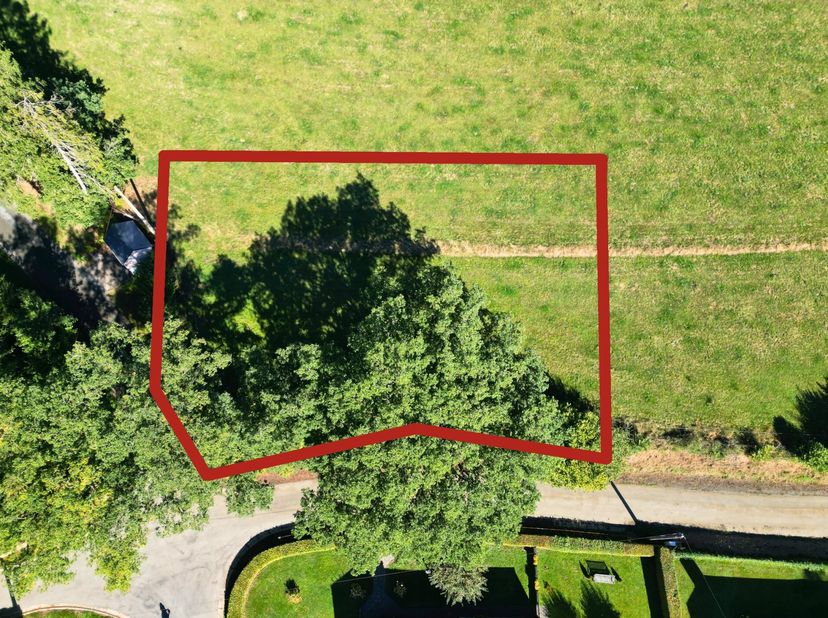 Grond te koop in Breitfeld,
                    4783 Lommersweiler