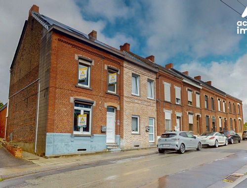                                         Woning te koop in Strépy-Bracquegnies, € 180.000
