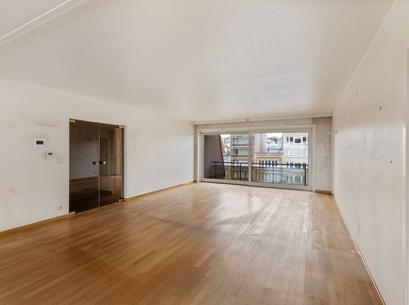 Huis te koop in Koninklijke Baan 159 bus 04.01,
                    8670 Koksijde