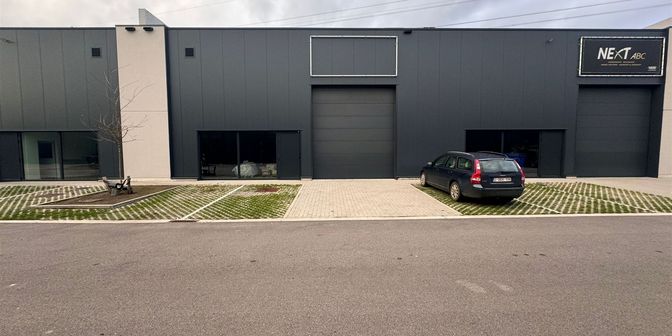 Bedrijfsvastgoed te huur in Mondeolaan 2D bus 0009, 3600 Genk