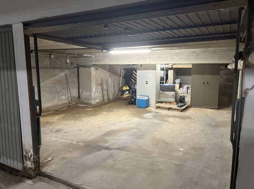 Garage à vendre
                    à 8370 Blankenberge