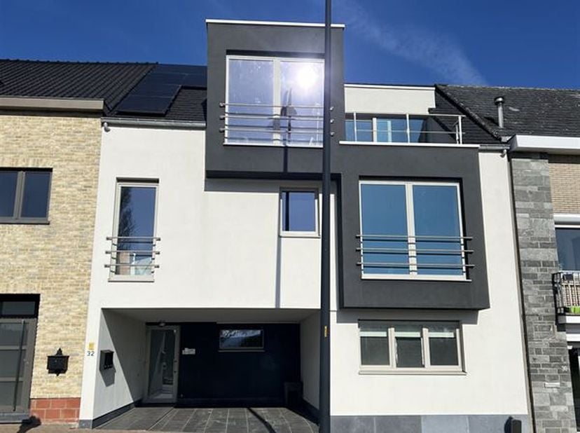 Prachtig 1-slaapkamerappartement met open keuken gelegen op het gelijkvloers.<br />
INDELING: <br />
Het appartement bevat een inkom, ruime living, ee
