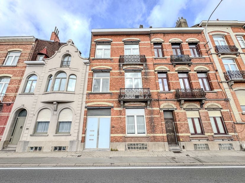 Appartement te koop in Ninoofsesteenweg 161,
                    1700 Dilbeek