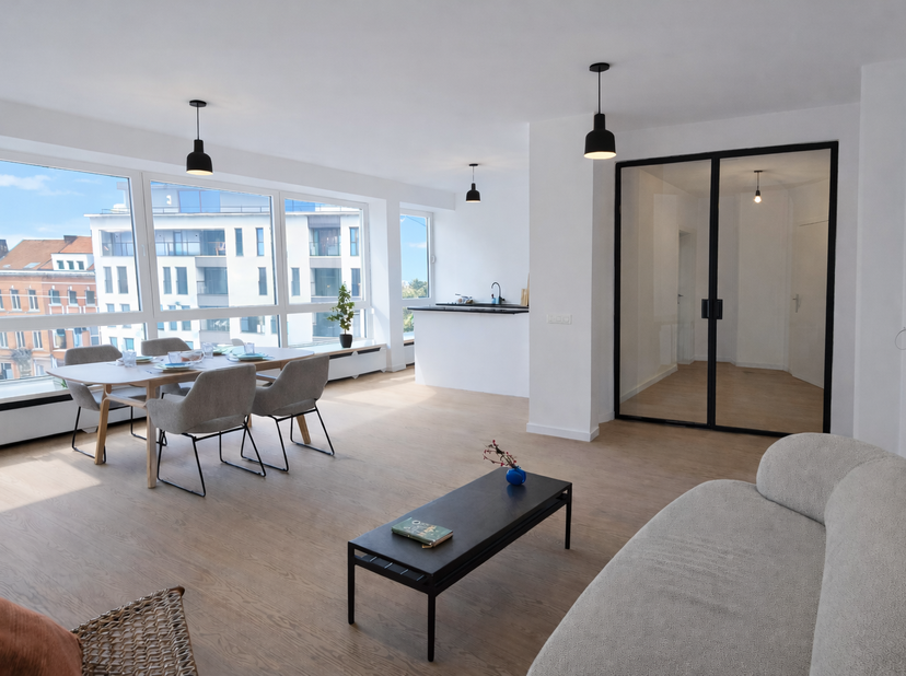 In de gegeerde Residentie HOX, vlakbij het bruisende centrum van Hasselt, bevindt zich dit volledig gerenoveerd appartement op de 4de verdieping van 1