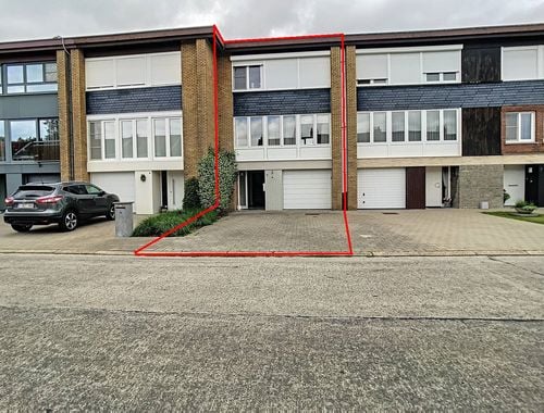                                         Maison à louer à Sint-Michiels, € 1.050
