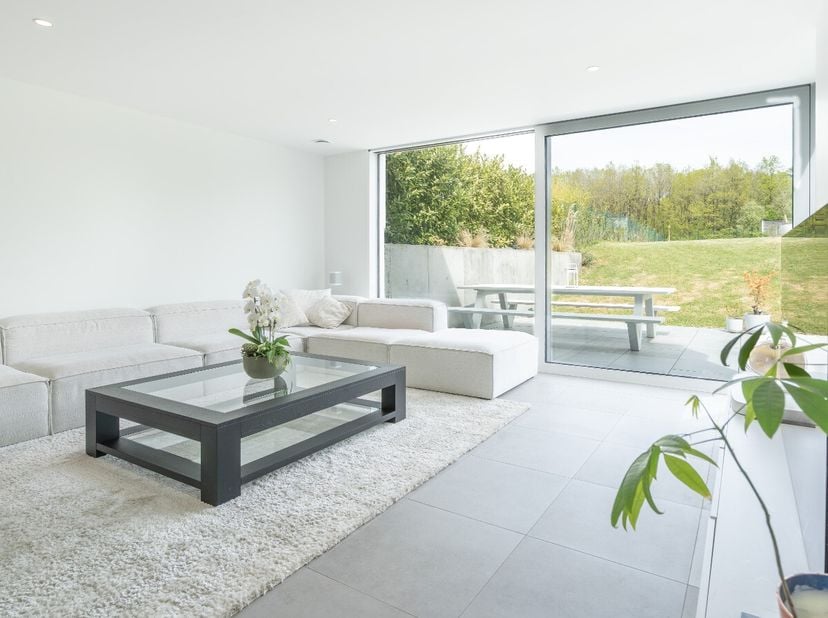 Dit pand wordt verkocht onder het stelsel van registratierechten (3 % onder bepaalde voorwaarden  geen btw).ERA B-LUX biedt u dit prachtige huis met 3