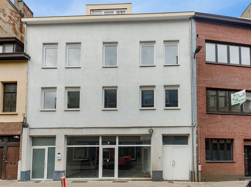 Appartement lumineux (75 m²) au troisième étage avec terrasse<br />
Situation : Cette propriété est située au centre d'Anvers, à proximité de la gare