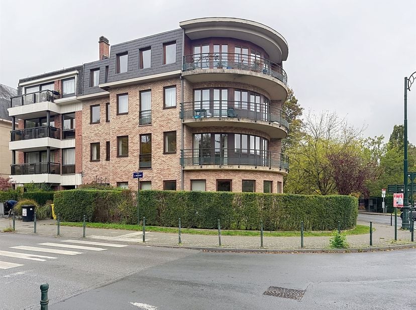 Appartement te koop in Avenue de l'Uruguay 48,
                    1050 Elsene