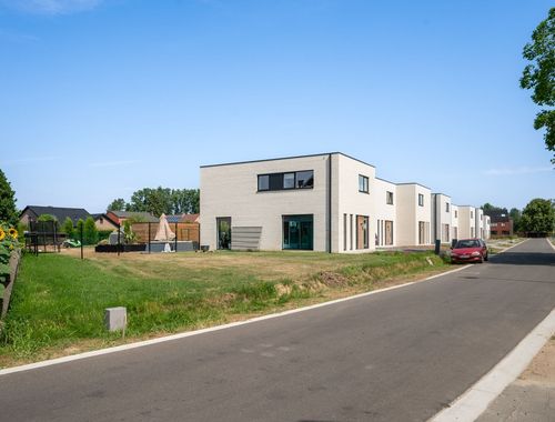                                         Eengezinswoning te koop in Vorst, € 435.000
