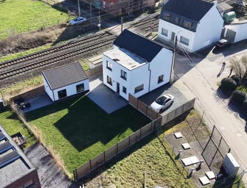                                         Woning te koop in Overboelare, € 379.000
