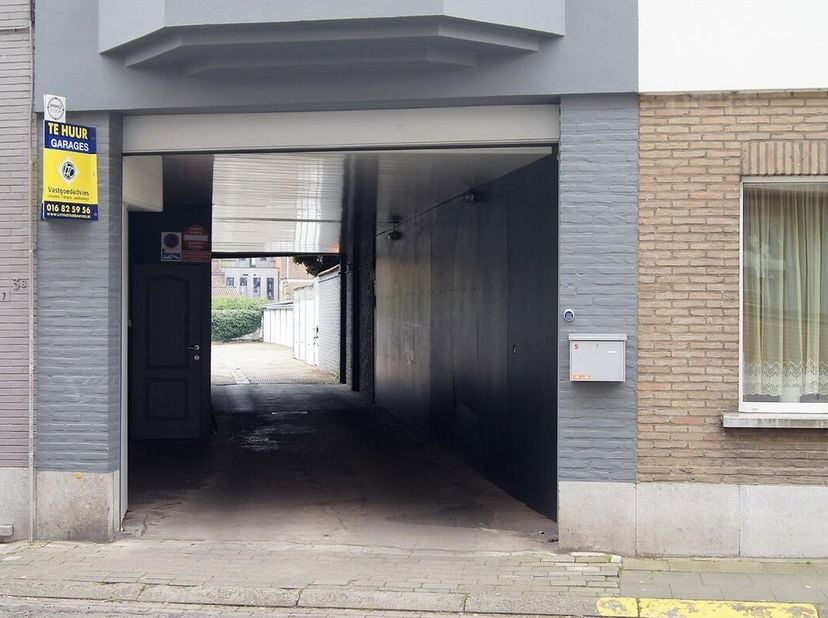 Garage te huur in Eeuwfeeststraat 5 bus P,
                    3300 Tienen