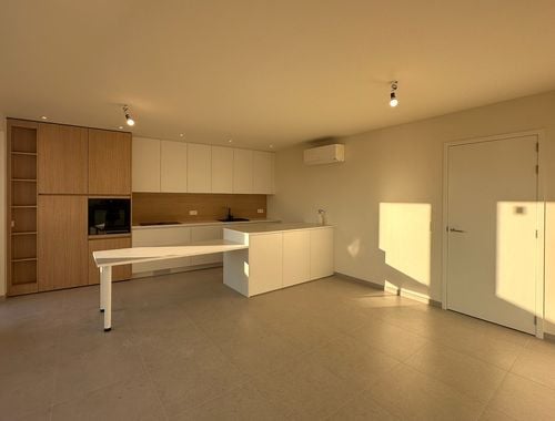                                         Appartement te huur in Poperinge, € 695
