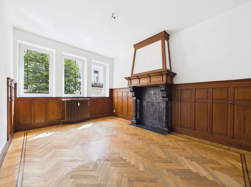 Saint-Gilles / Louise - Stéphanie | Appartement 1 chambre avec jardin privatif<br />
Idéalement situé entre les quartiers Louise et Stéphanie, cet agr