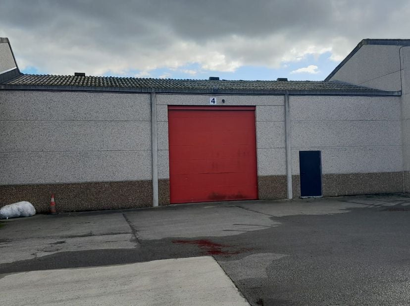 Bien professionnel à louer à Nijverheidskaai 3C,
                    9040 Sint-Amandsberg