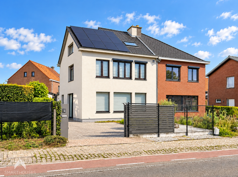 Huis te koop in Huis ten Halven 47,
                    9100 Nieuwkerken-Waas