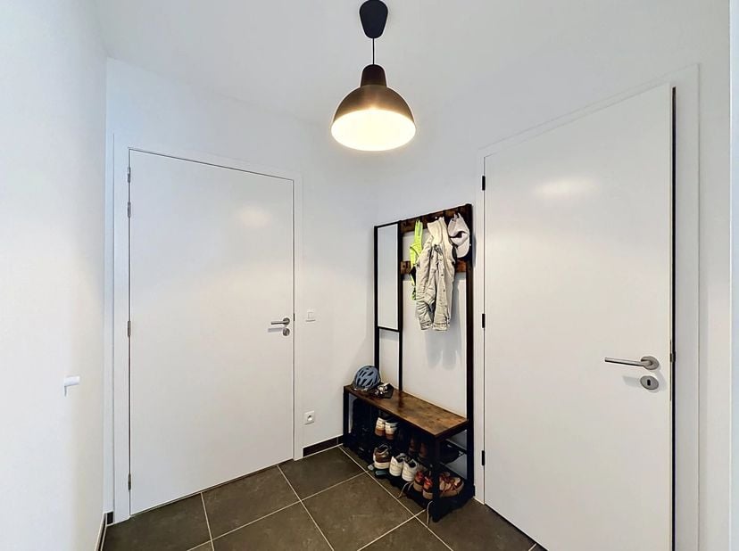 Appartement à louer
                    à 2400 Mol