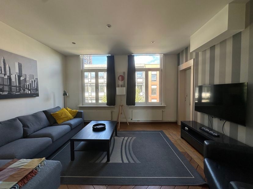 Quares - Group TREVI presenteert :<br />
Gemeubeld appartement met 2 slaapkamers op een ware TOPlocatie! <br />
Dit appartement bevindt zich op de twe