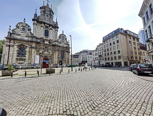                                         Studio te huur in Brussel, € 800
