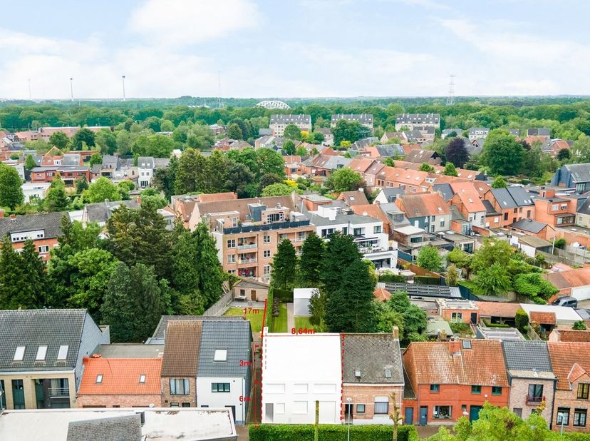 Bouwgrond voor HOB op een perceel van 360m²<br />
<br />
 Ligging: Gelegen in een rustige straat nabij het centrum van Herentals met alle faciliteit
