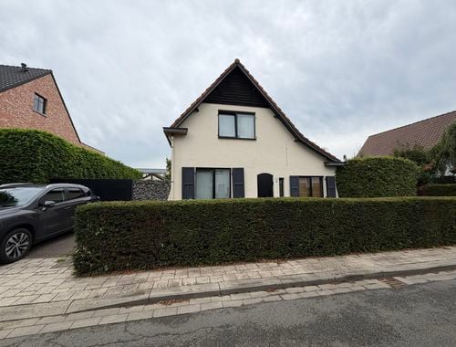                                         Eengezinswoning te huur in Nijlen, € 1.075
